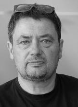 Lutz Dammbeck