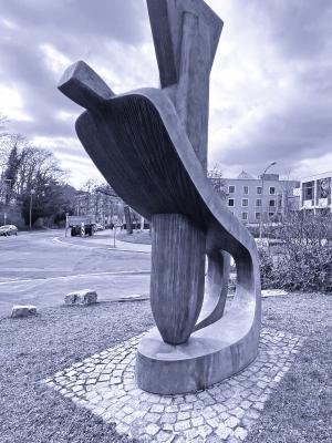 THEgallery:Vadim Sidur: Tod durch Bomben, (1974), Würzburg vor der St. Johannis Kirche